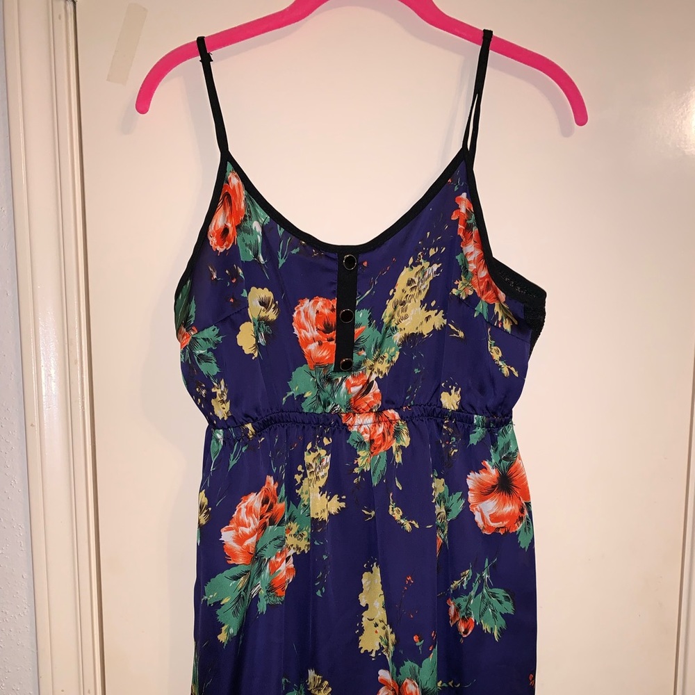 👗 Floral Dress